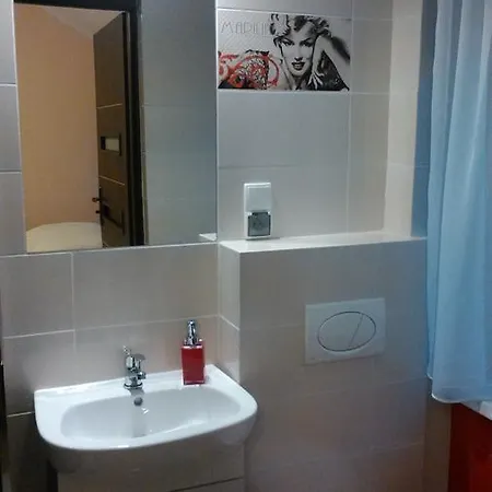 Dom Weselny Zakatek Jarocin (Jarocin)