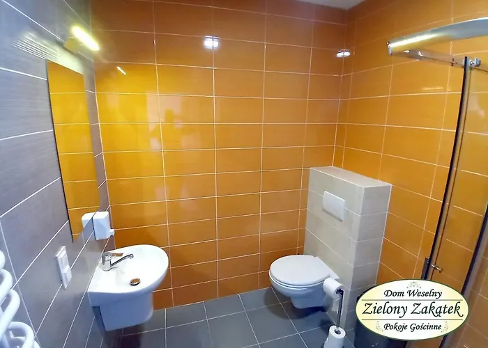 Dom Weselny Zakatek 度假村 亚罗钦