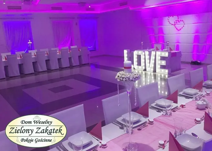 Dom Weselny Zakatek 度假村 *